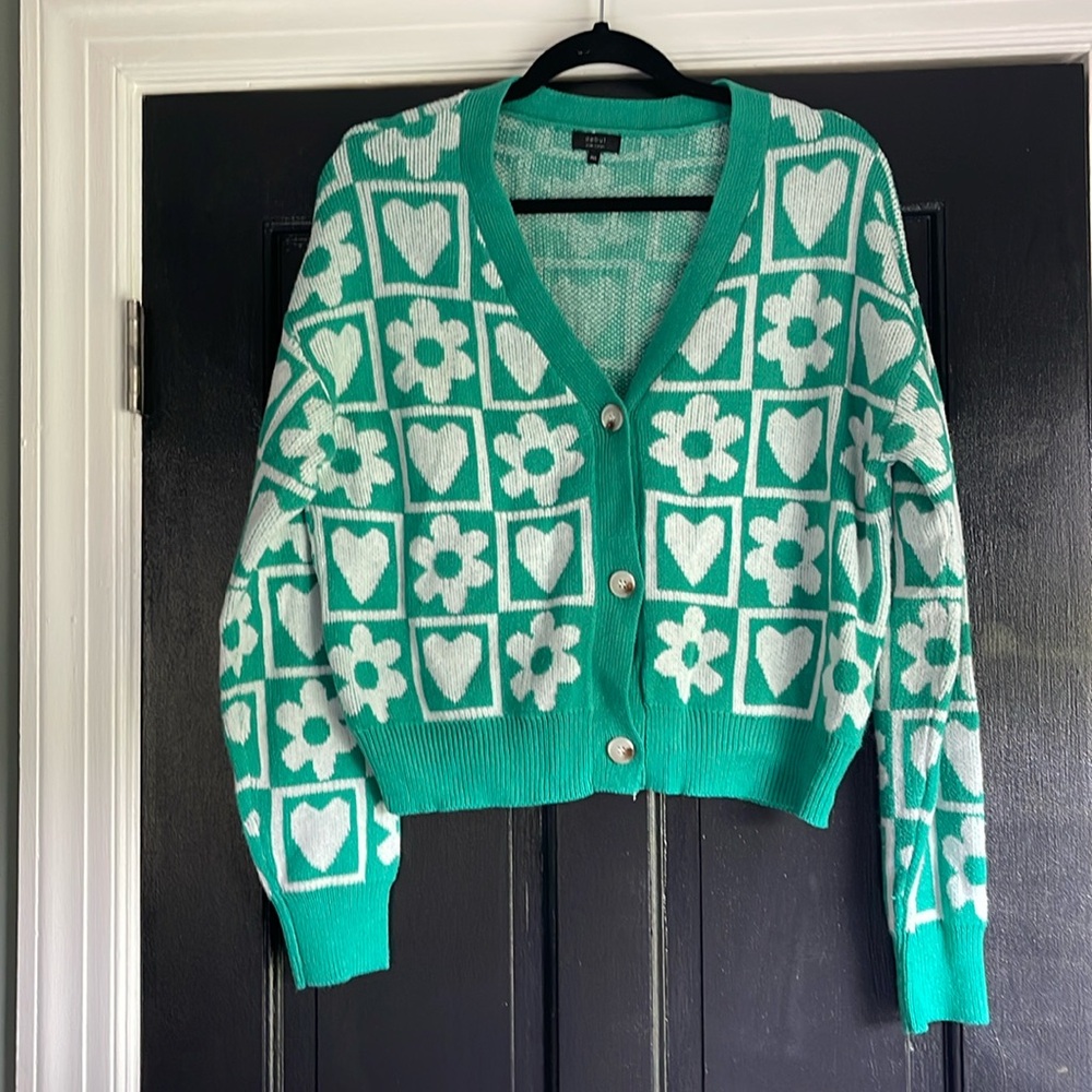 Lightweight flower power sweater